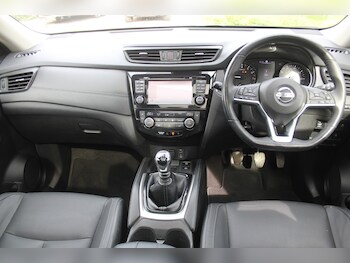 Used Nissan X-Trail 2018 for sale - 78300696: Photo