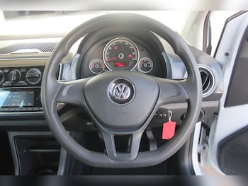 Used Volkswagen up! 2018 for sale - 78921342: Photo