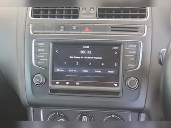 Used Volkswagen Polo 2015 for sale - 79631729: Photo