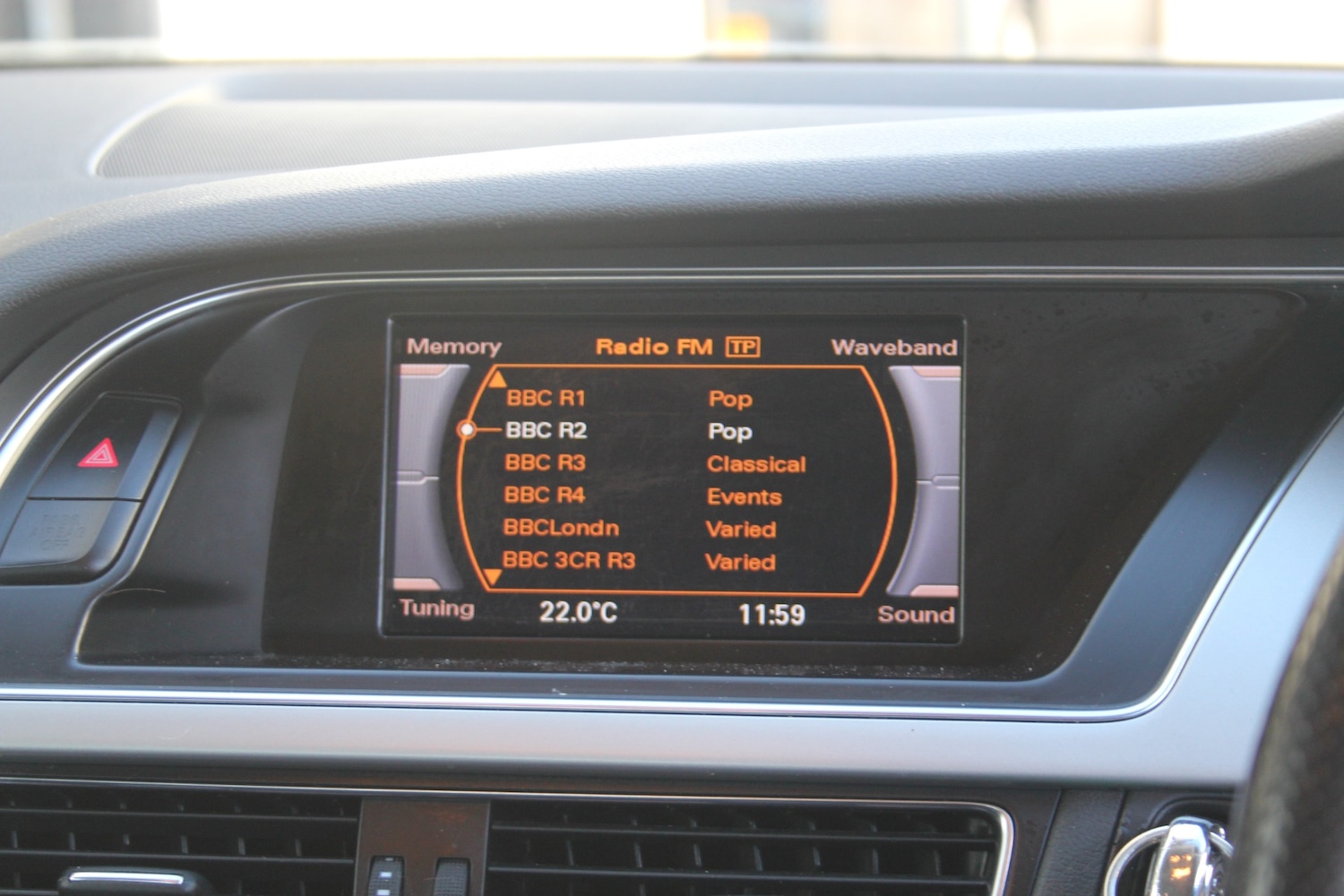 Used Audi A5 2011 for sale - 76611717: Photo 4