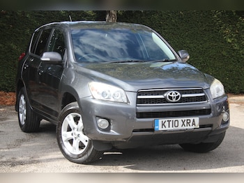 2010 (10) - 2.2 D-4D XT-R 5-Door