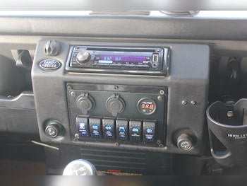 Used Land Rover Defender 2001 for sale - 77873655: Photo