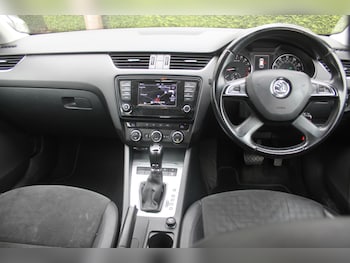 Used Skoda Octavia 2015 for sale - 78122932: Photo