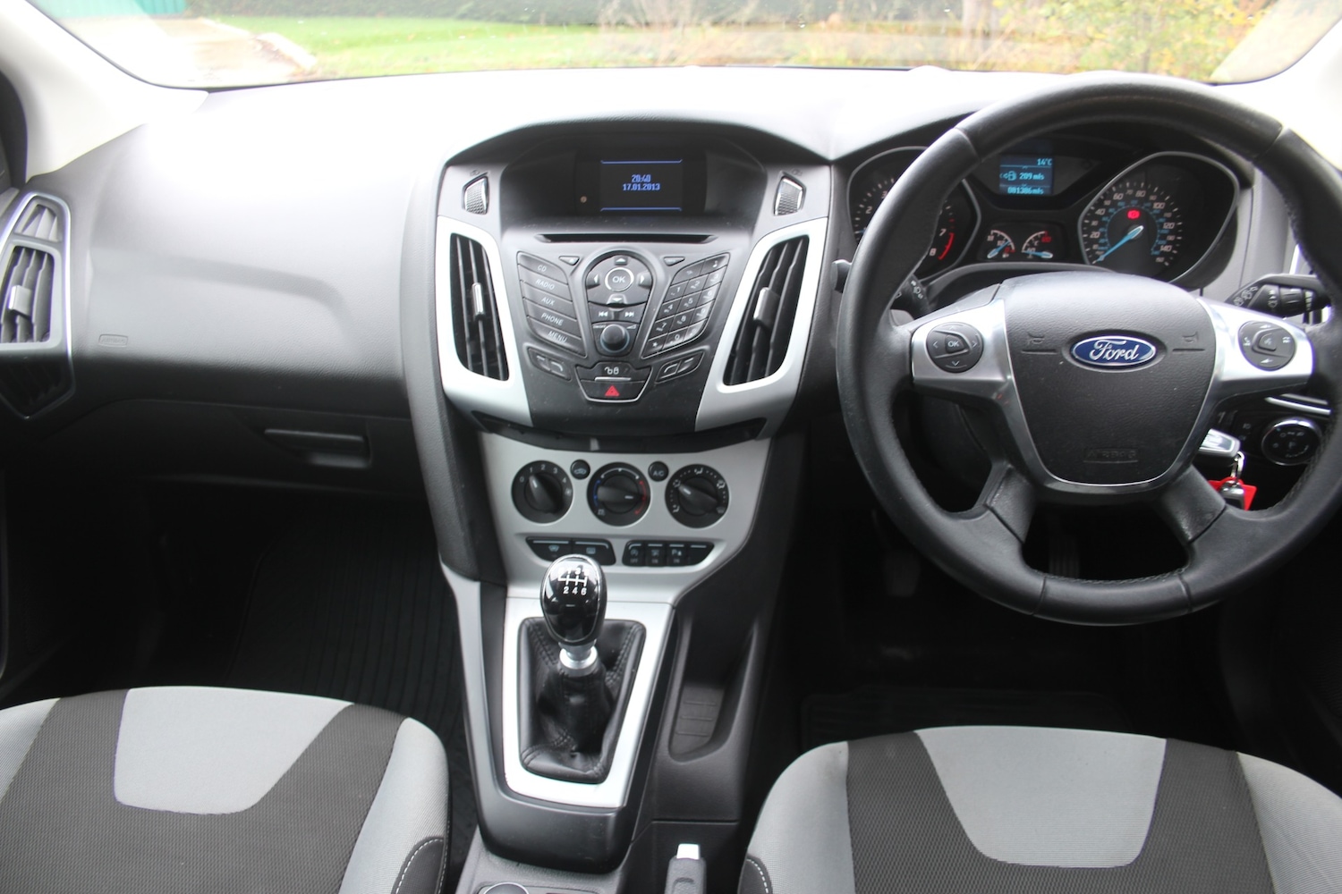 Used Ford Focus 2013 for sale - 76411945: Photo 2