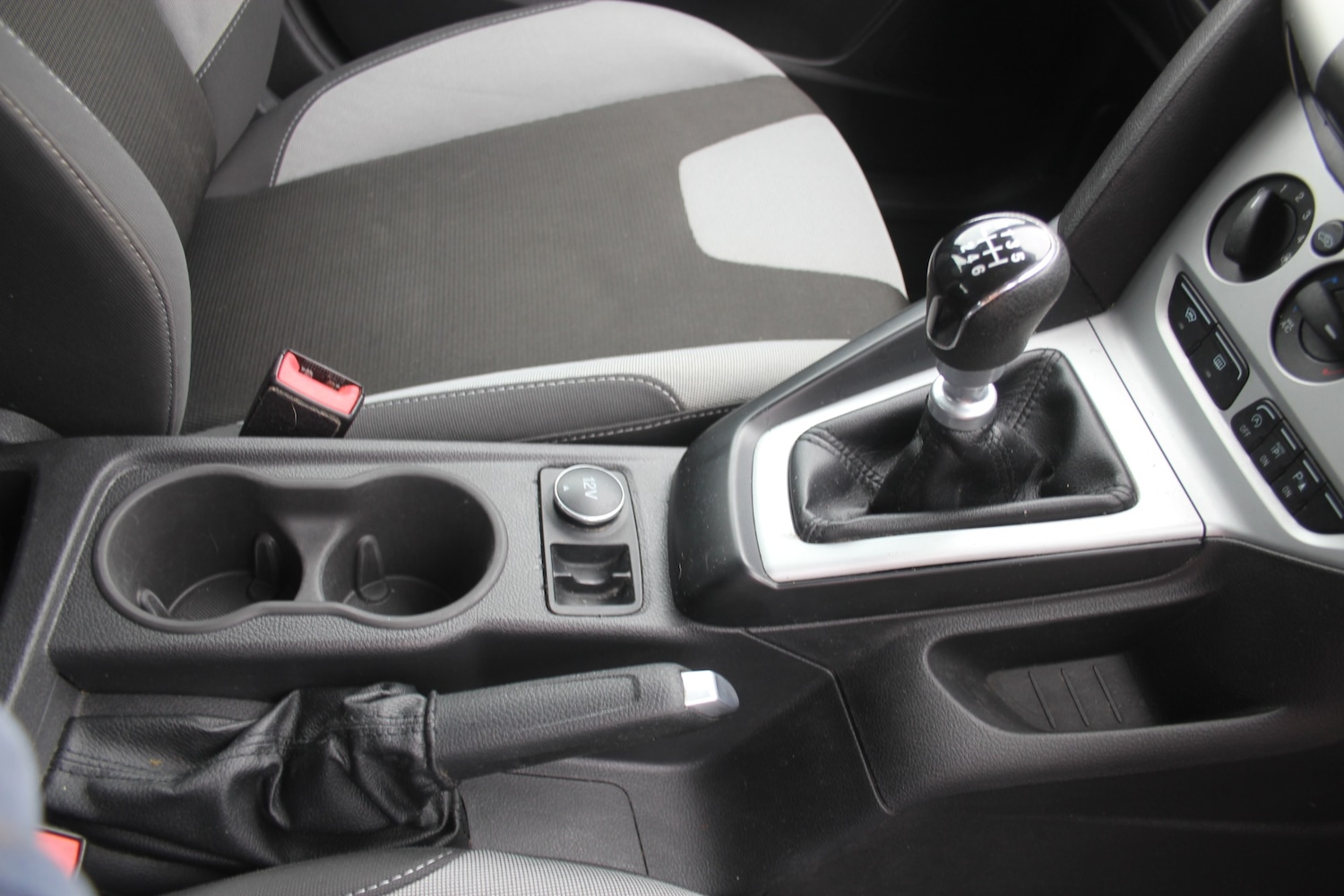 Used Ford Focus 2013 for sale - 76411945: Photo 5