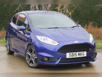 Used Ford Fiesta 2015 for sale - 76531835: Photo