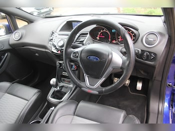 Used Ford Fiesta 2015 for sale - 76531835: Photo