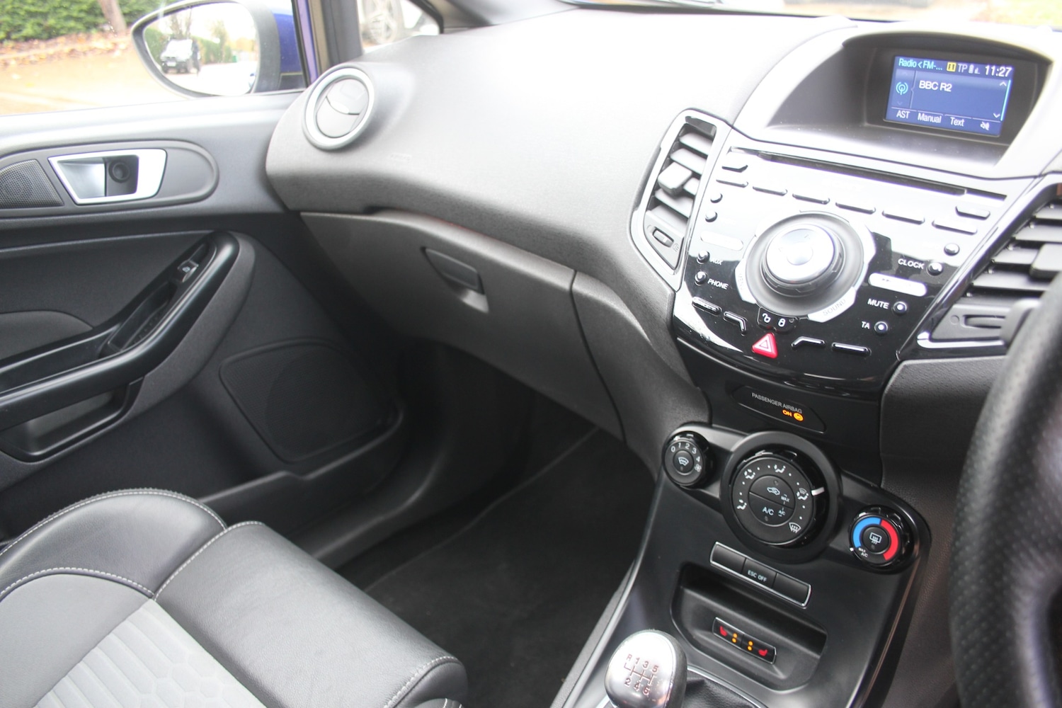 Used Ford Fiesta 2015 for sale - 76531835: Photo 4