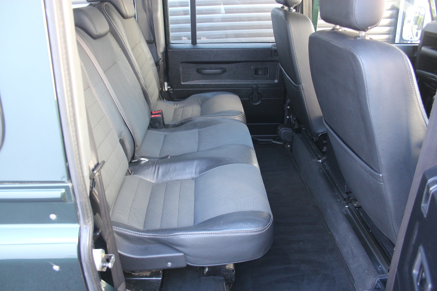 Used Land Rover Defender 2011 for sale - 77195547: Photo 8