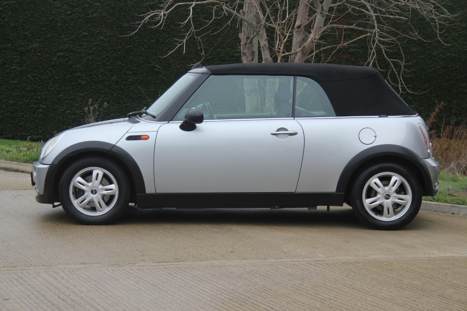Used MINI Convertible 2006 for sale - 76970085: Photo 13