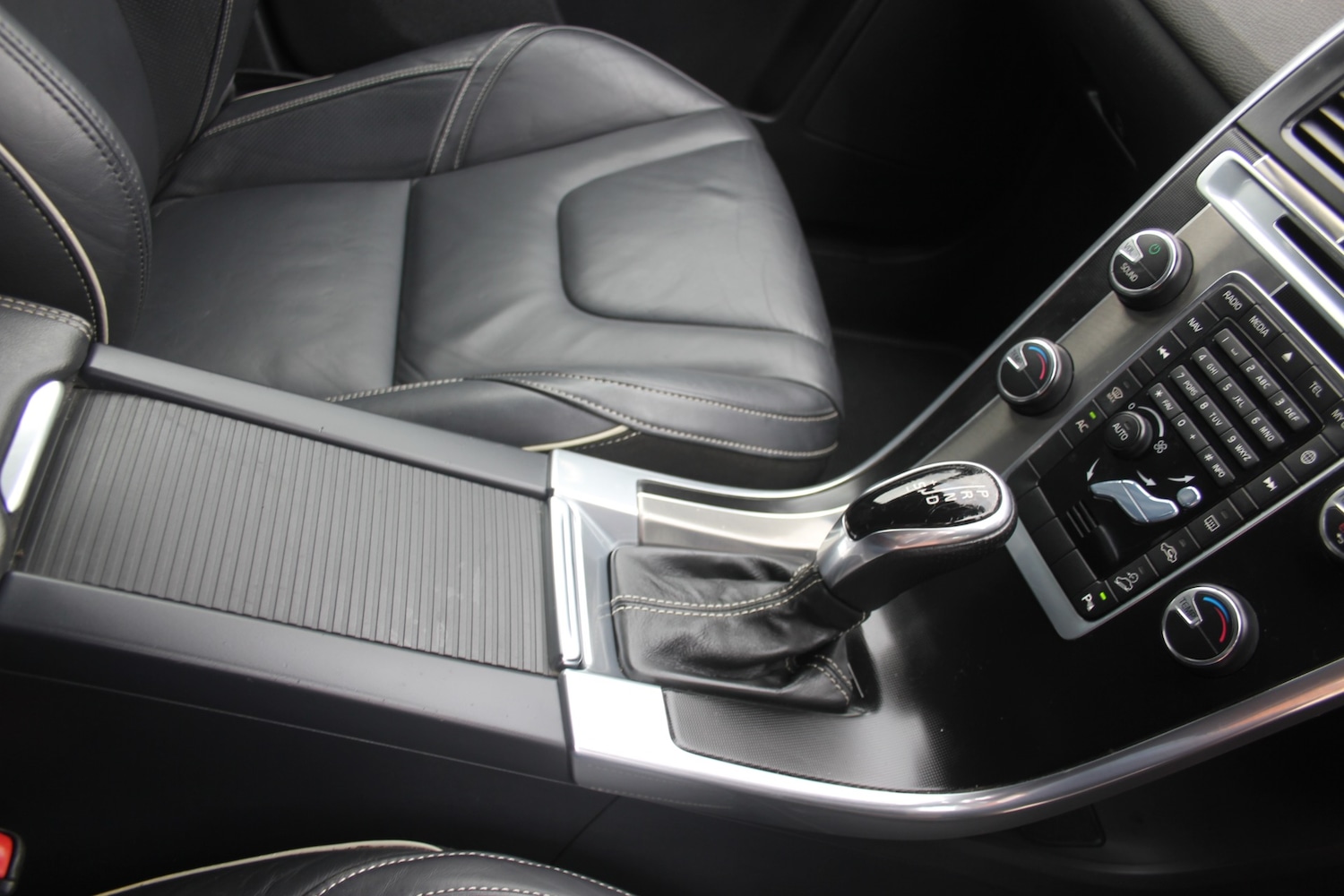 Used Volvo XC60 2014 for sale - 76208062: Photo 6