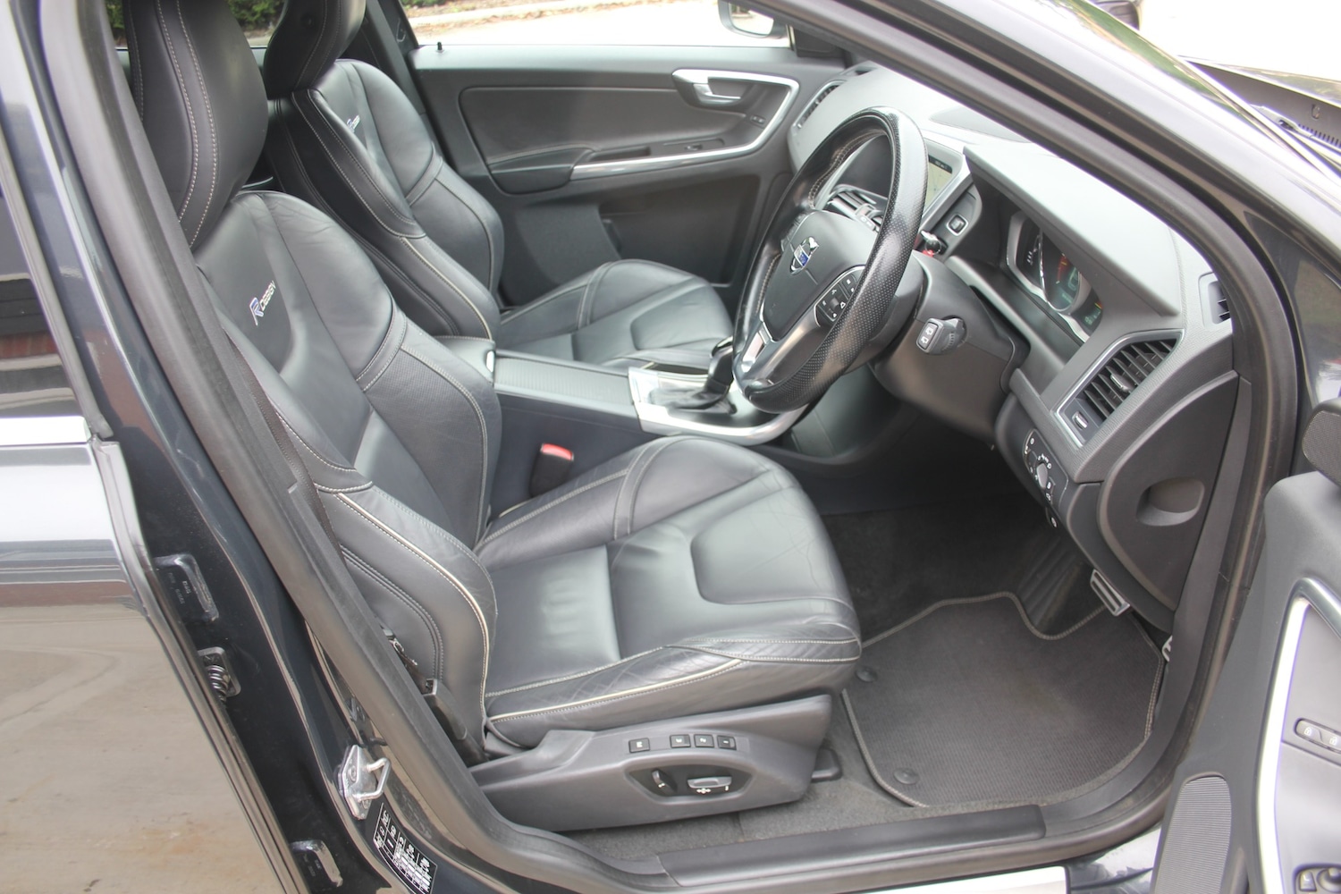 Used Volvo XC60 2014 for sale - 76208062: Photo 7