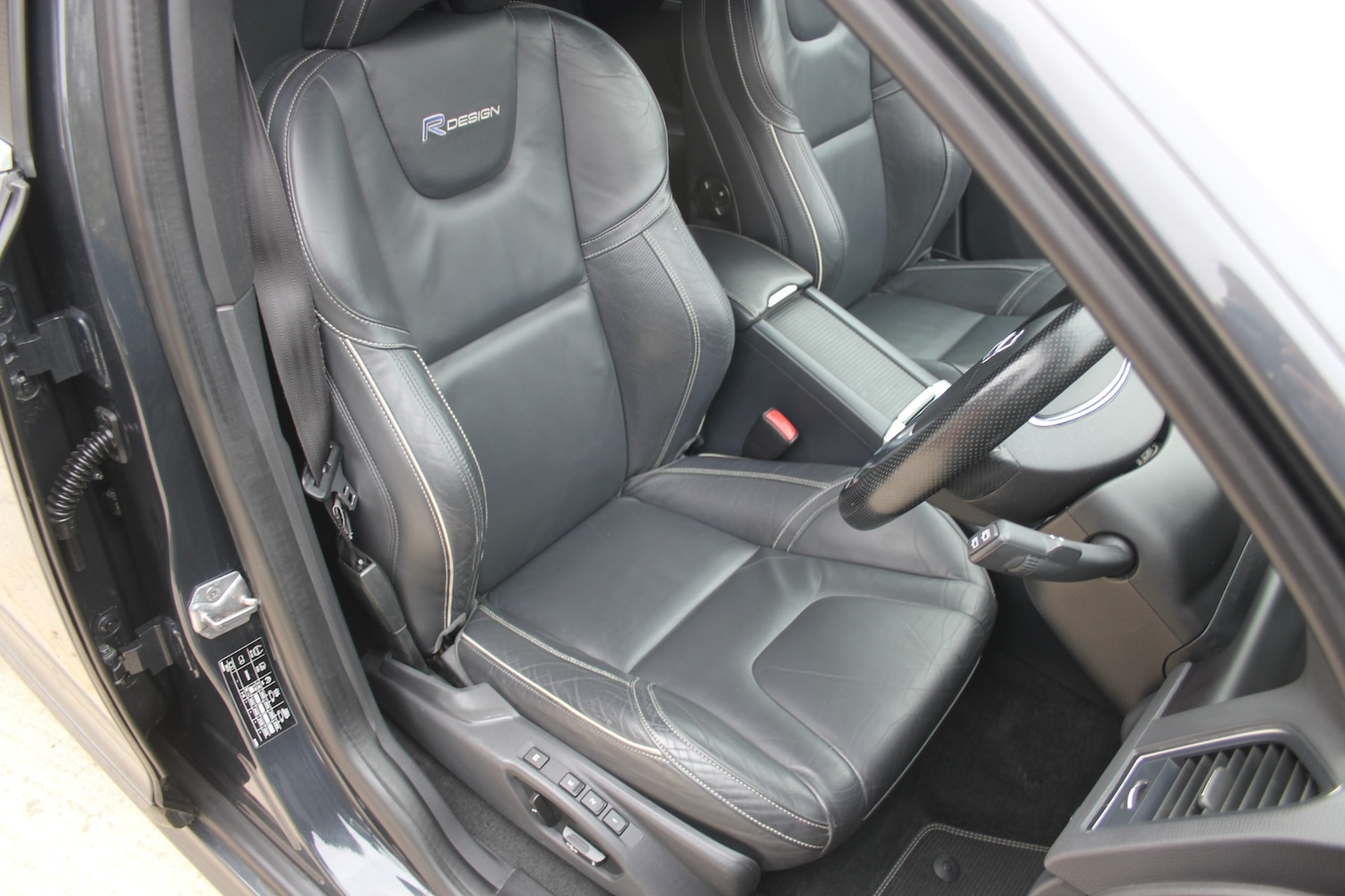 Used Volvo XC60 2014 for sale - 76208062: Photo 8