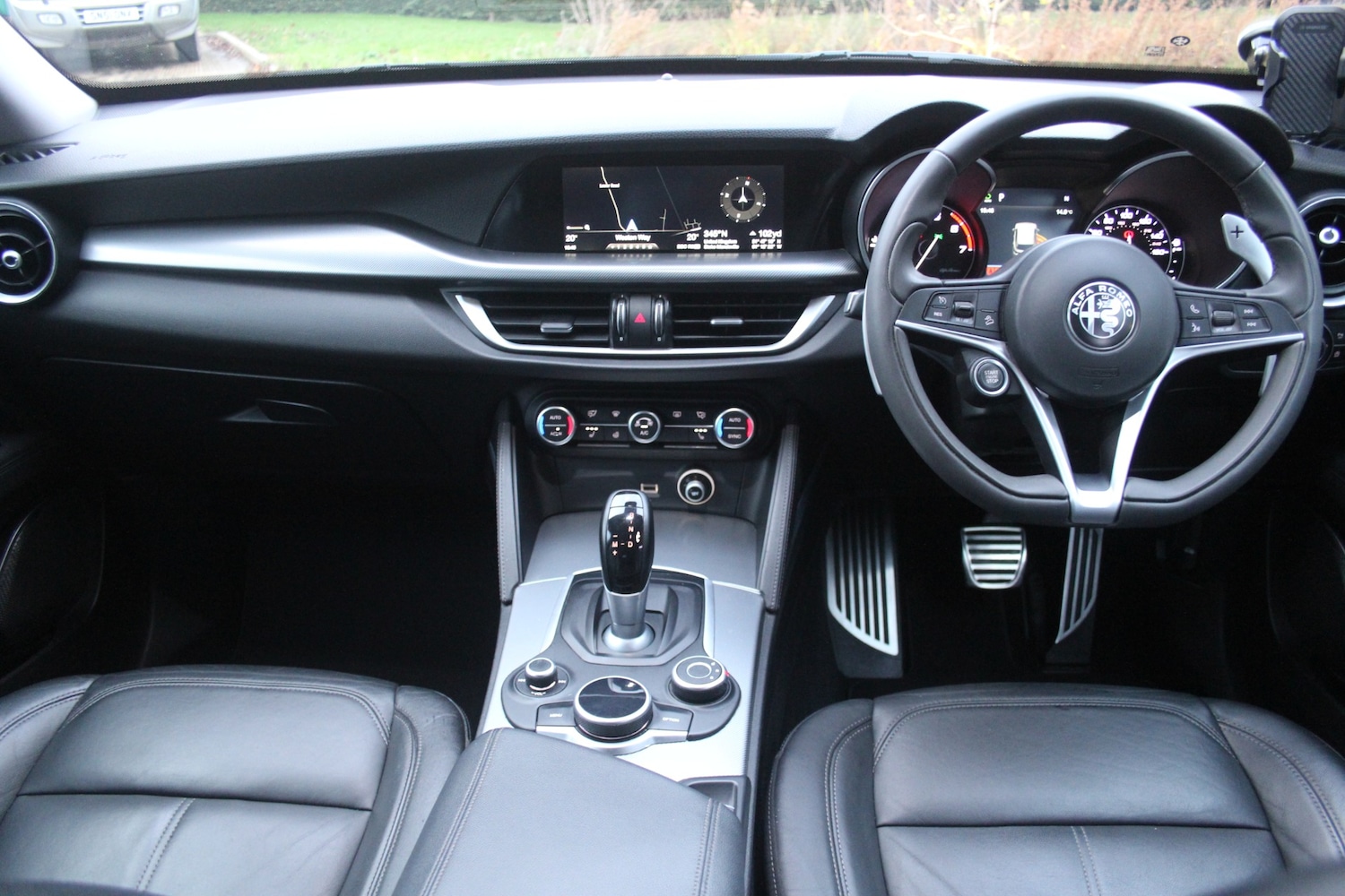 Used Alfa Romeo Stelvio 2018 for sale - 76544384: Photo 2