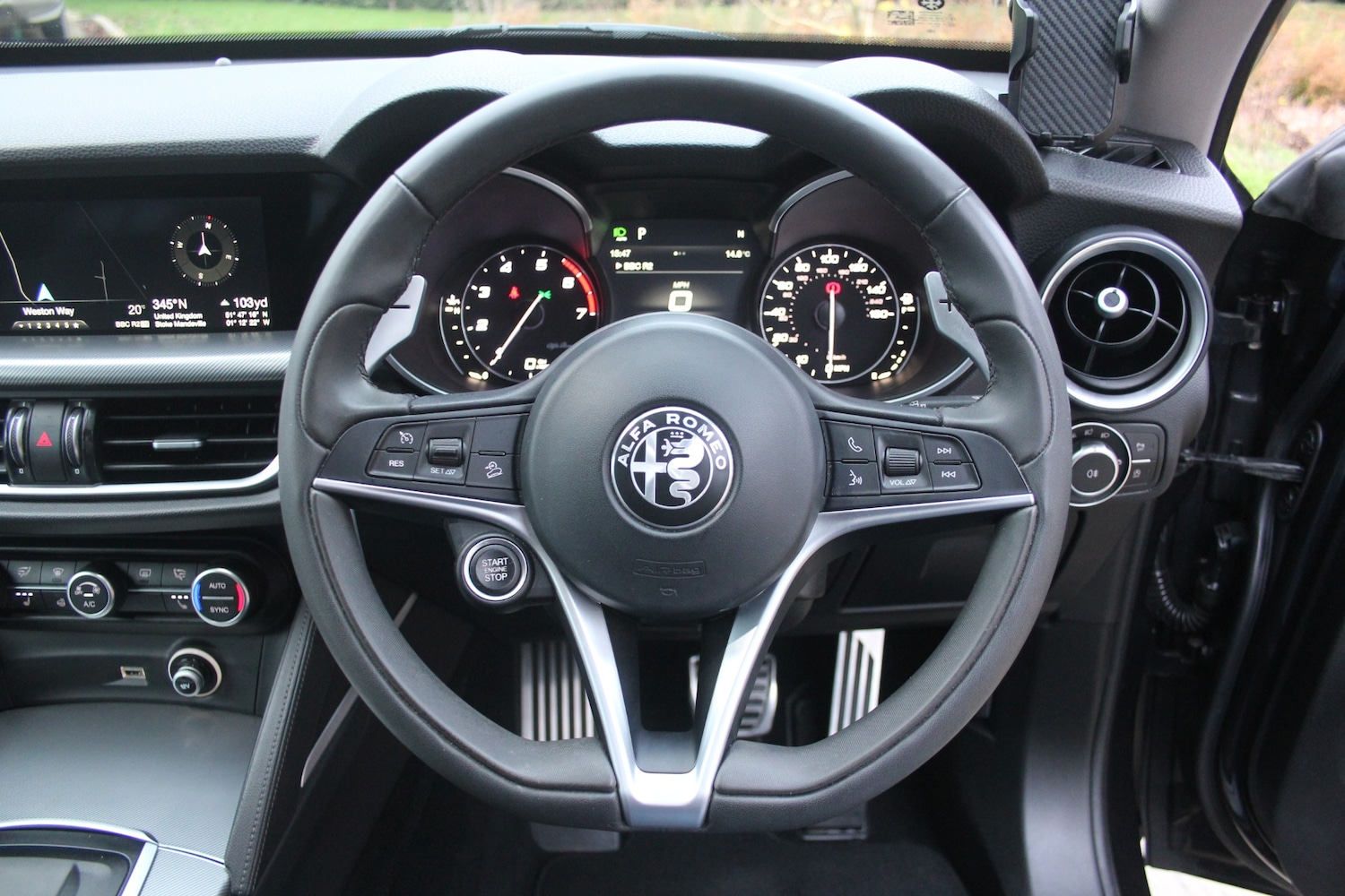 Used Alfa Romeo Stelvio 2018 for sale - 76544384: Photo 3