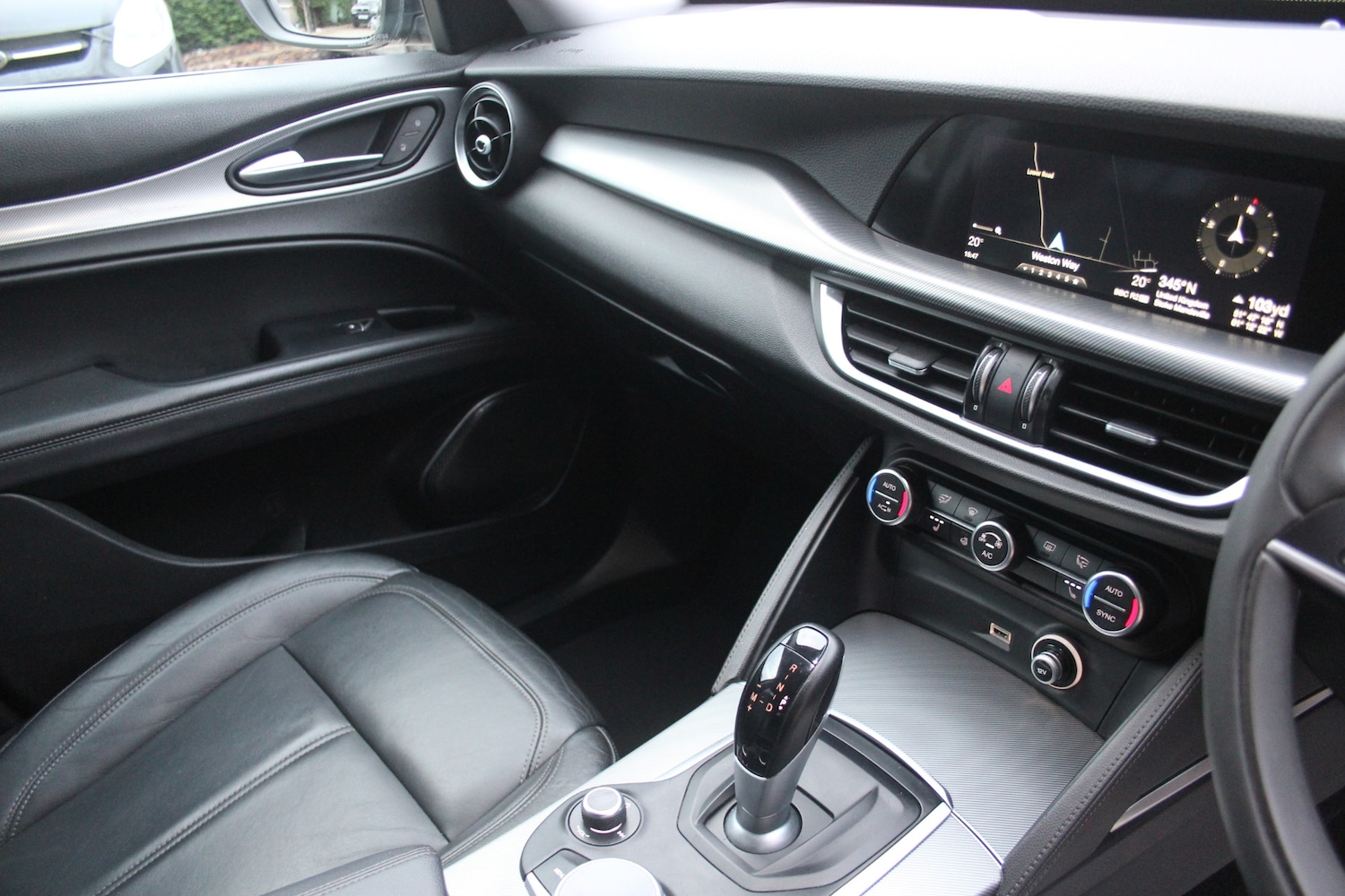 Used Alfa Romeo Stelvio 2018 for sale - 76544384: Photo 6