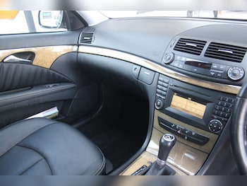 Used Mercedes-Benz E Class 2009 for sale - 79082888: Photo