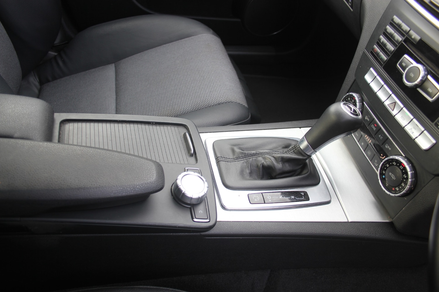 Used Mercedes-Benz C Class 2013 for sale - 76611796: Photo 6