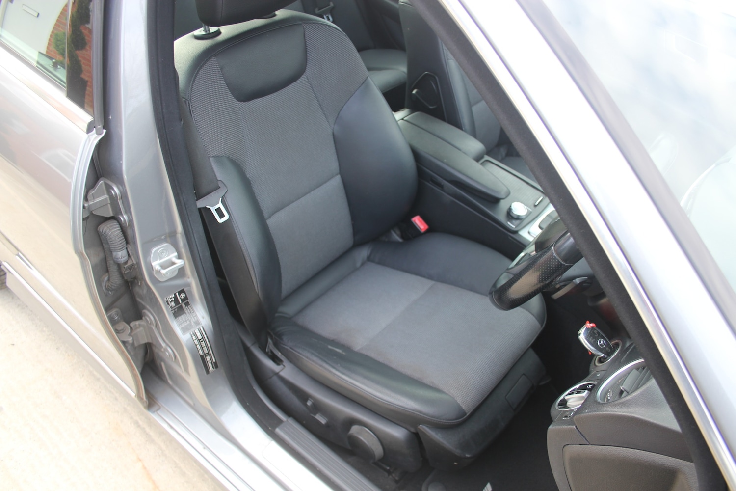 Used Mercedes-Benz C Class 2013 for sale - 76611796: Photo 8