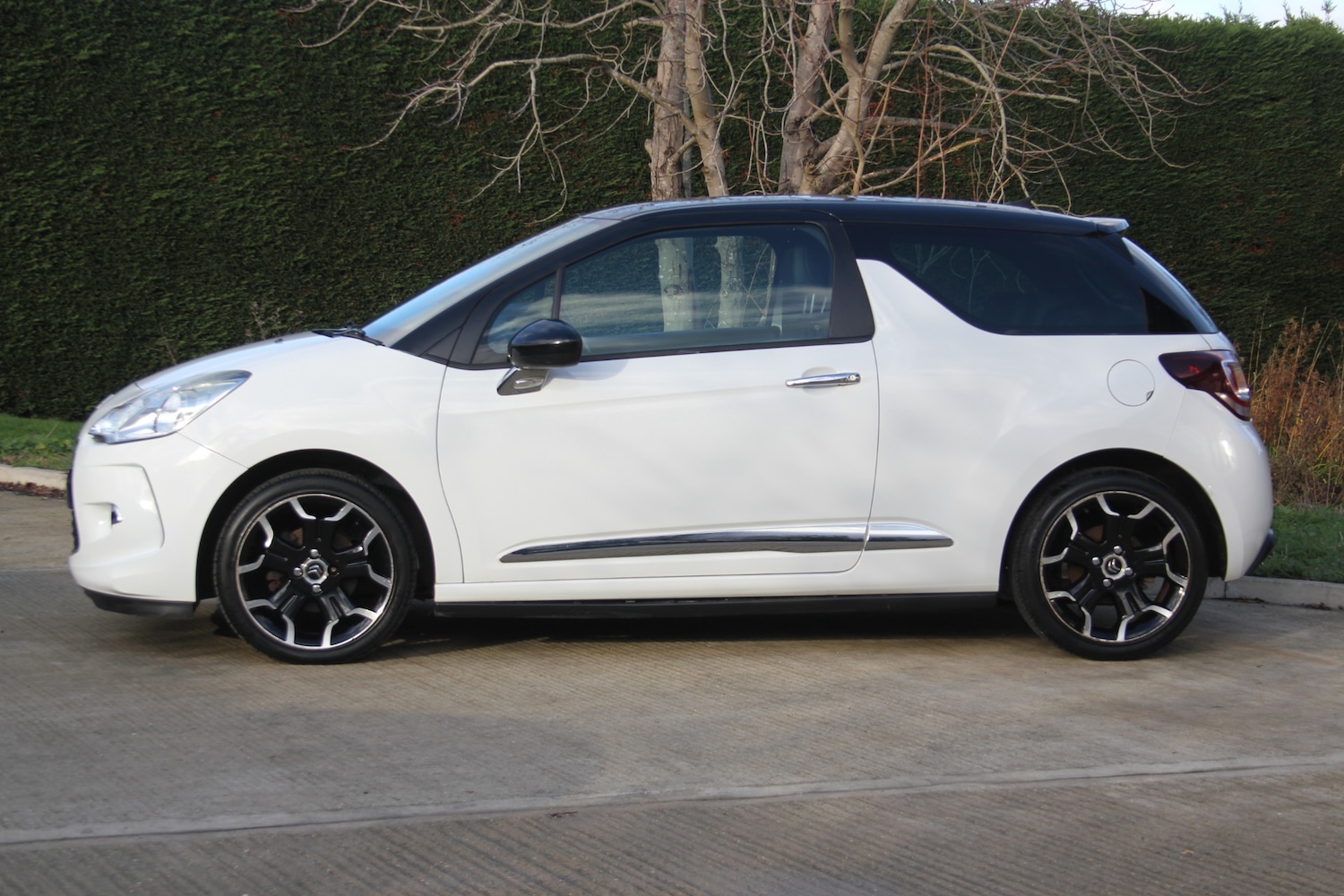 Used Citroen DS3 2014 for sale - 76682101: Photo 10