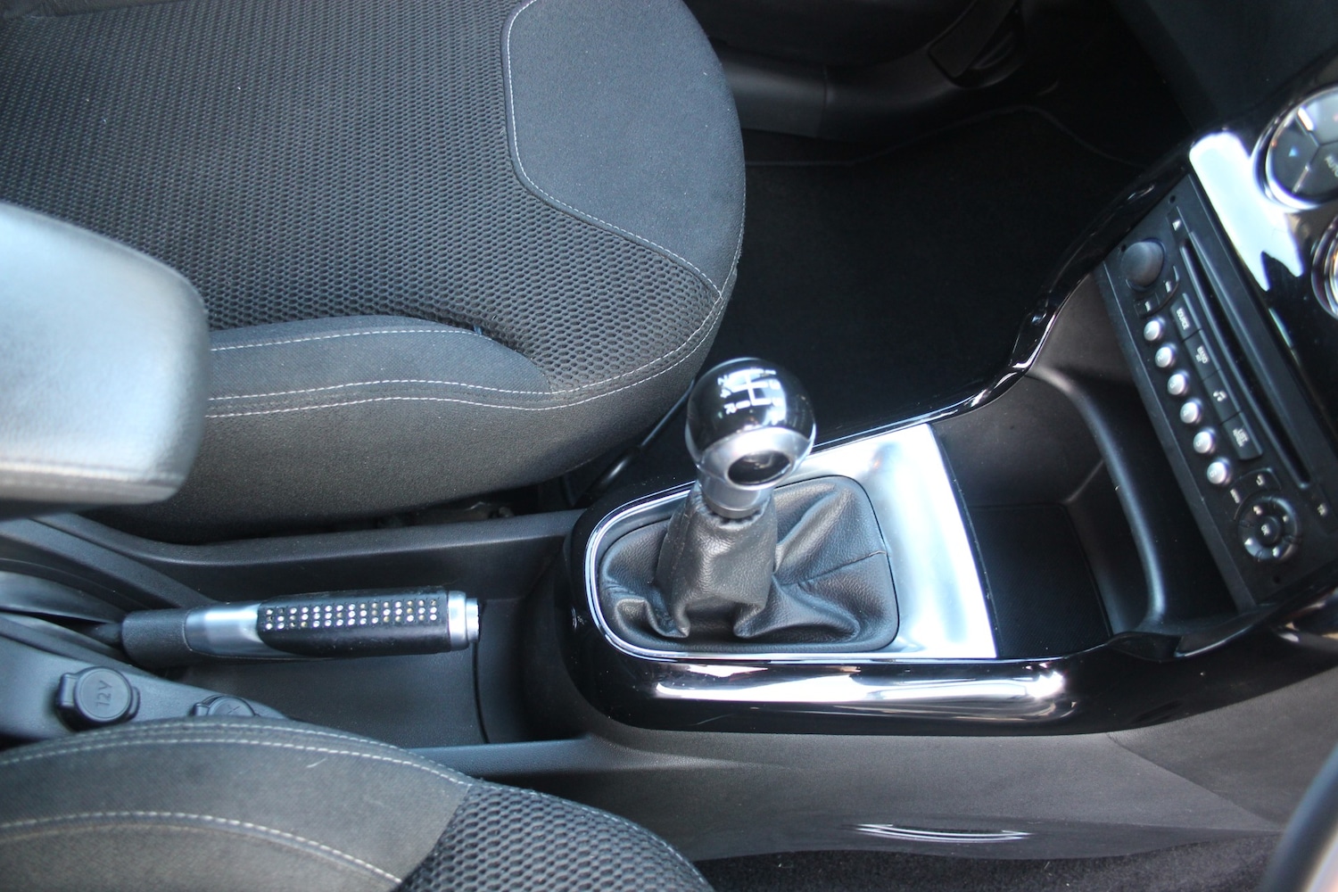 Used Citroen DS3 2014 for sale - 76682101: Photo 5