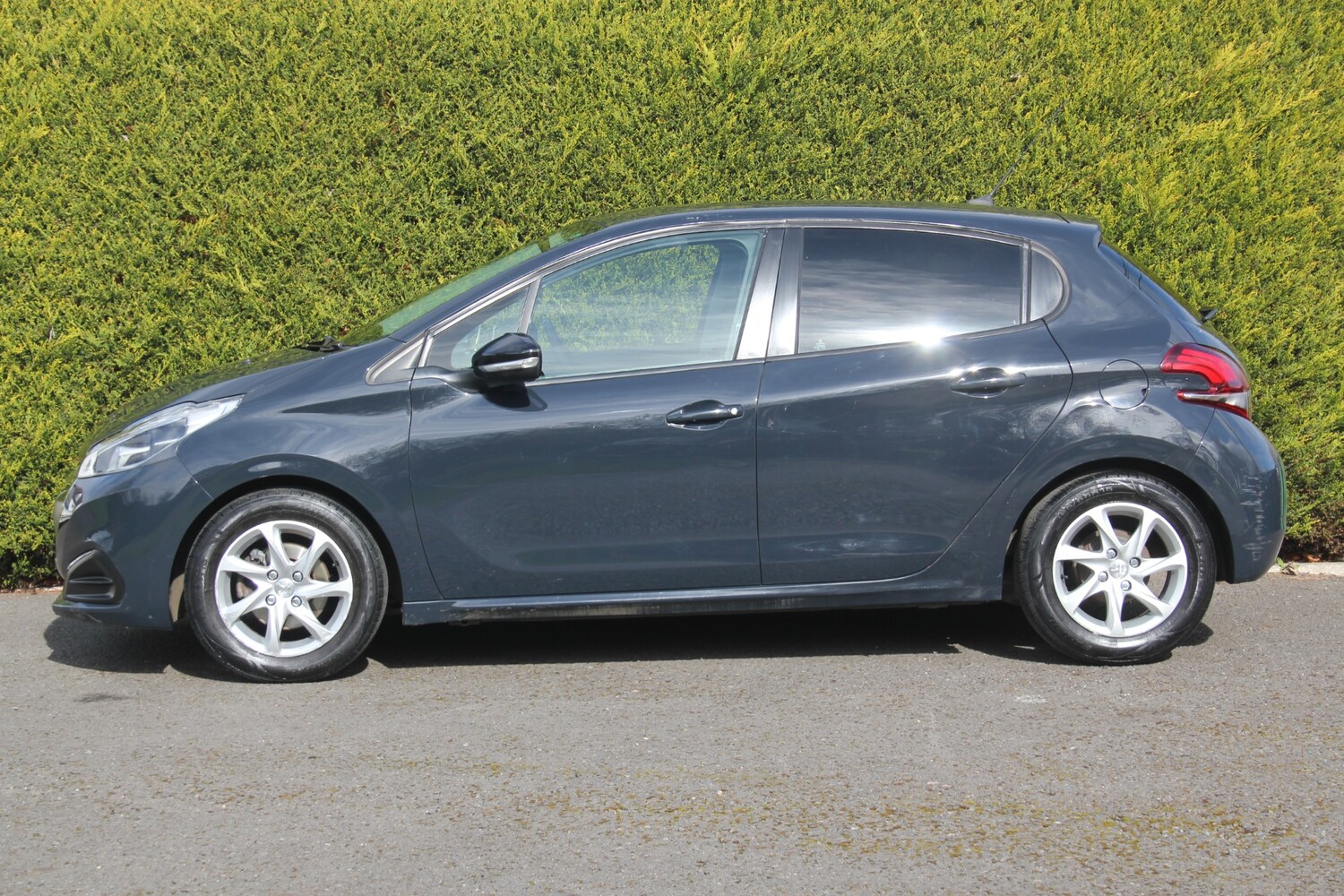 Used Peugeot 208 2017 for sale - 77918220: Photo 11