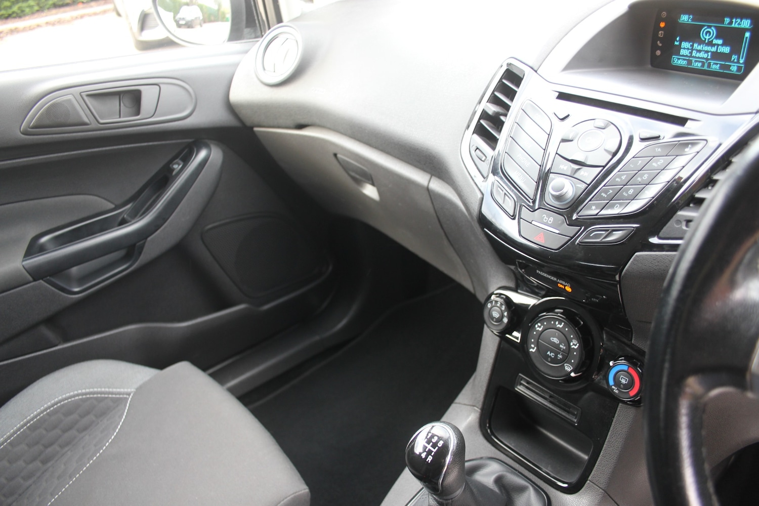 Used Ford Fiesta 2017 for sale - 76706997: Photo 4