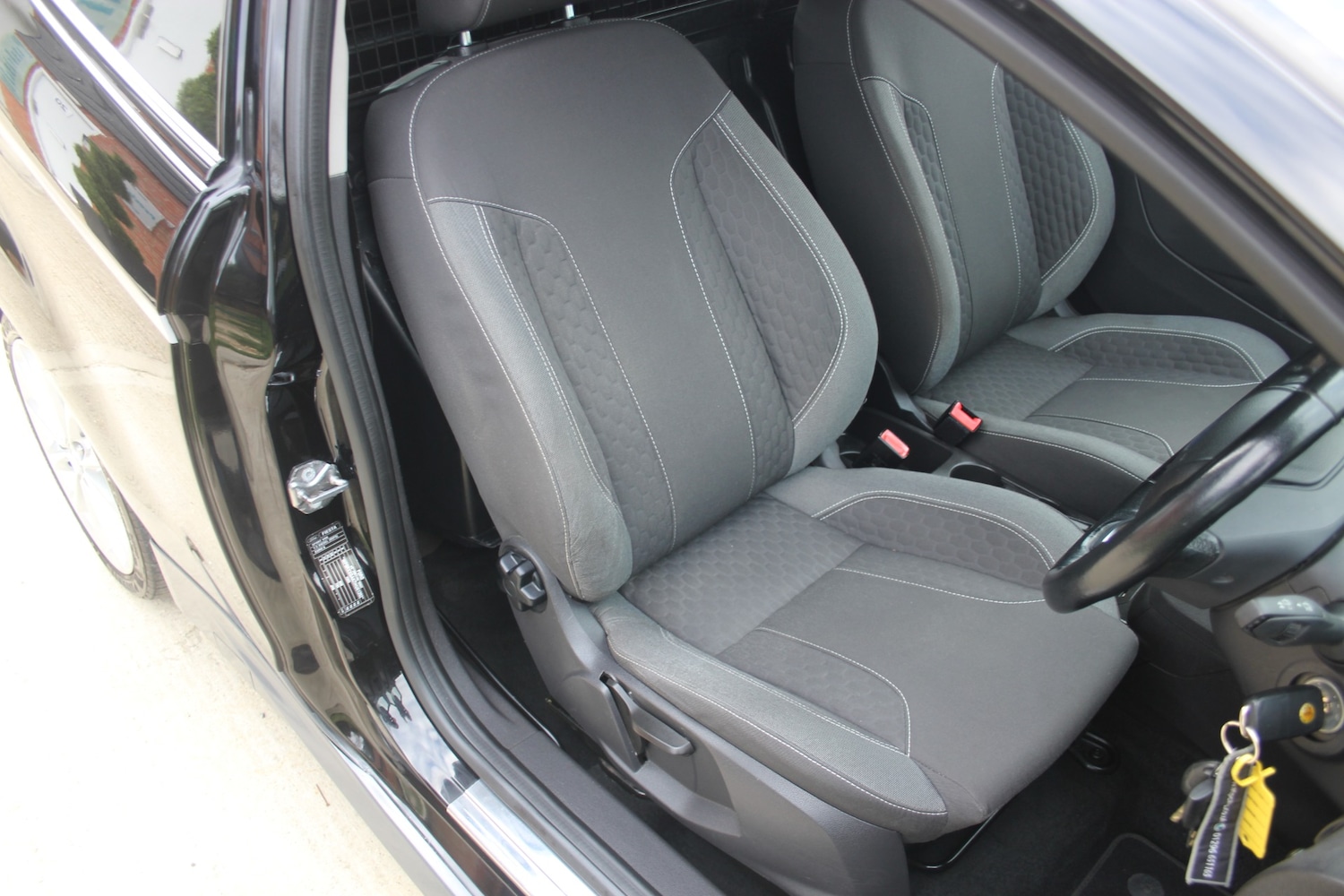 Used Ford Fiesta 2017 for sale - 76706997: Photo 7