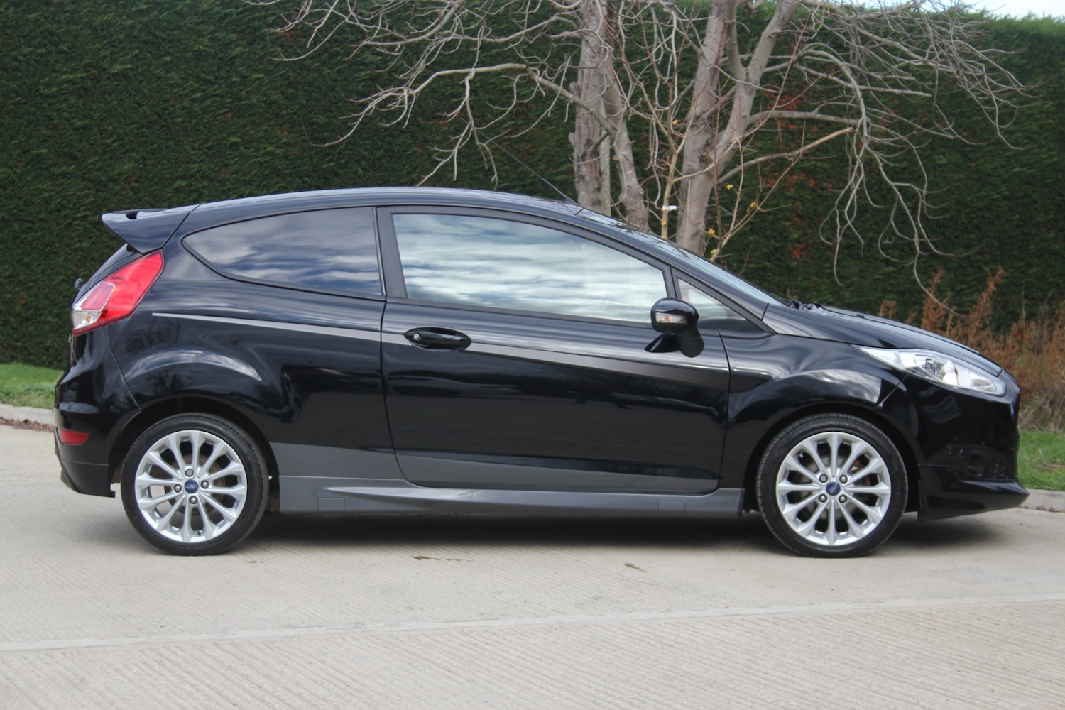 Used Ford Fiesta 2017 for sale - 76706997: Photo 8