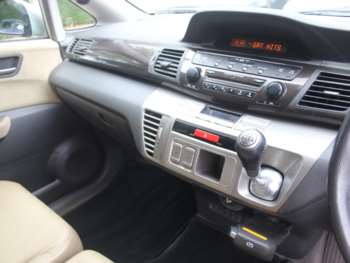 Used Honda FR-V 2008 for sale - 75045908: Photo