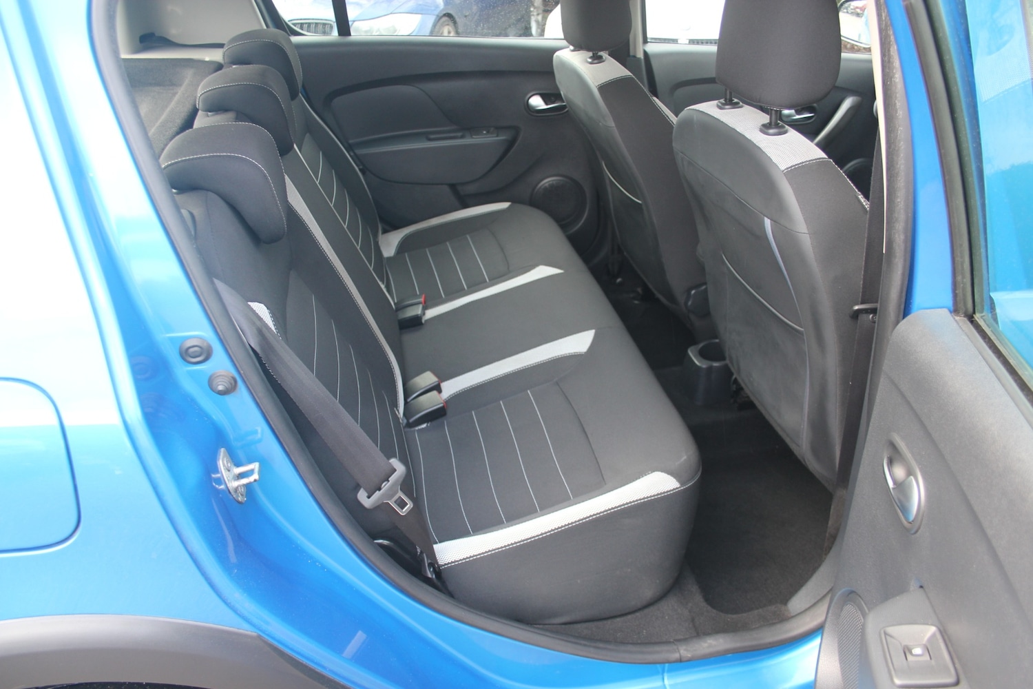 Used Dacia Sandero Stepway 2016 for sale - 77381195: Photo 10