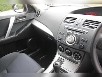 Used Mazda Mazda3 2012 for sale - 75382992: Photo
