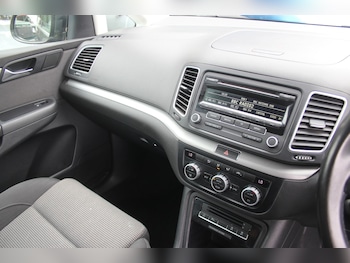Used Volkswagen Sharan 2015 for sale - 79217807: Photo