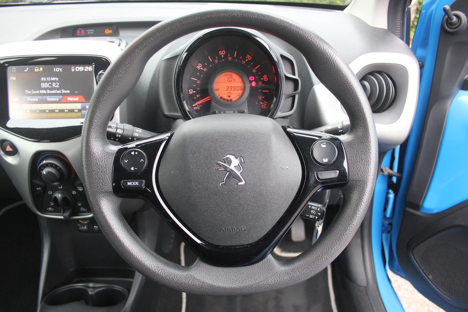 Used Peugeot 108 2016 for sale - 77776135: Photo 3