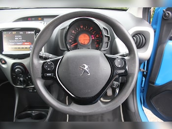 Used Peugeot 108 2016 for sale - 77776135: Photo