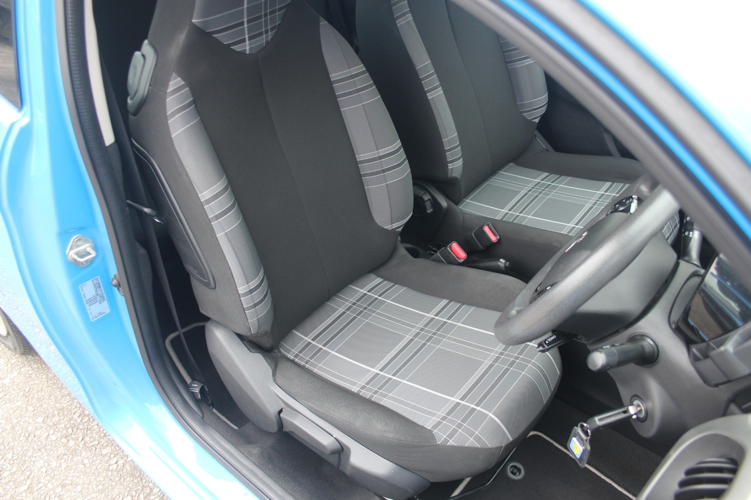 Used Peugeot 108 2016 for sale - 77776135: Photo 8