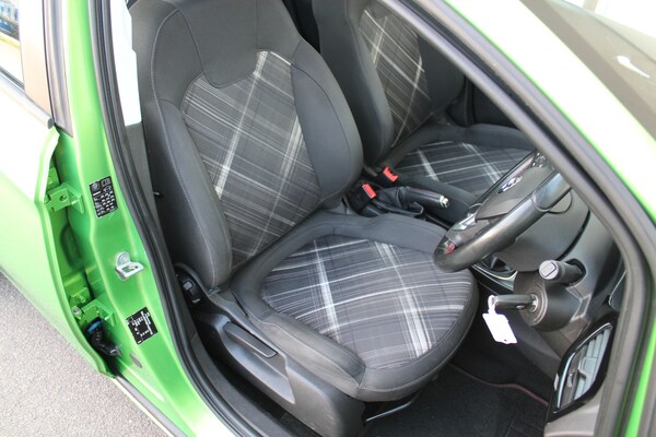 Used Vauxhall Corsa 2015 for sale - 72318813: Photo 8