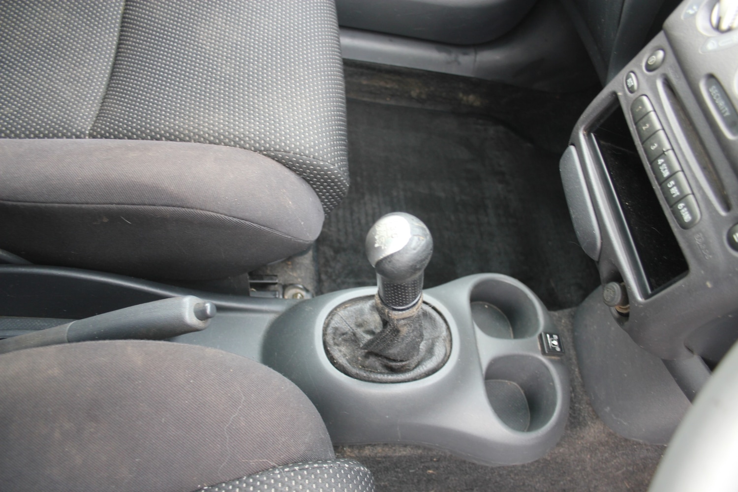 Used Toyota Yaris 2002 for sale - 77801921: Photo 6