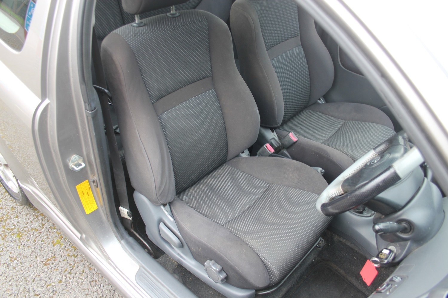 Used Toyota Yaris 2002 for sale - 77801921: Photo 8