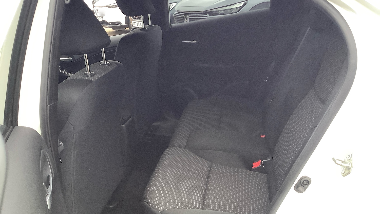 Used Honda Civic 2016 for sale - 76551173: Photo 16