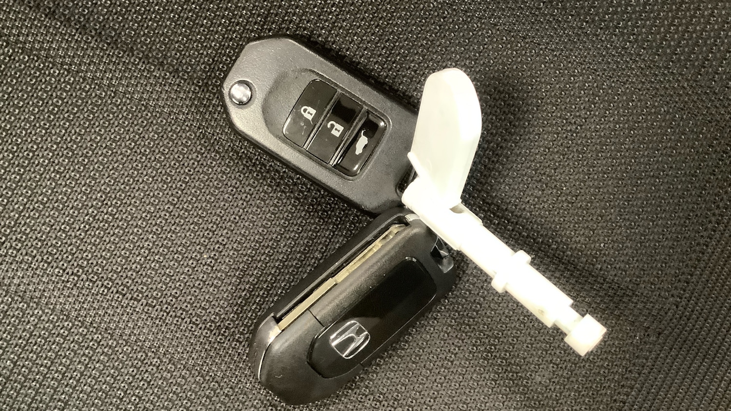 Used Honda Civic 2016 for sale - 76551173: Photo 20