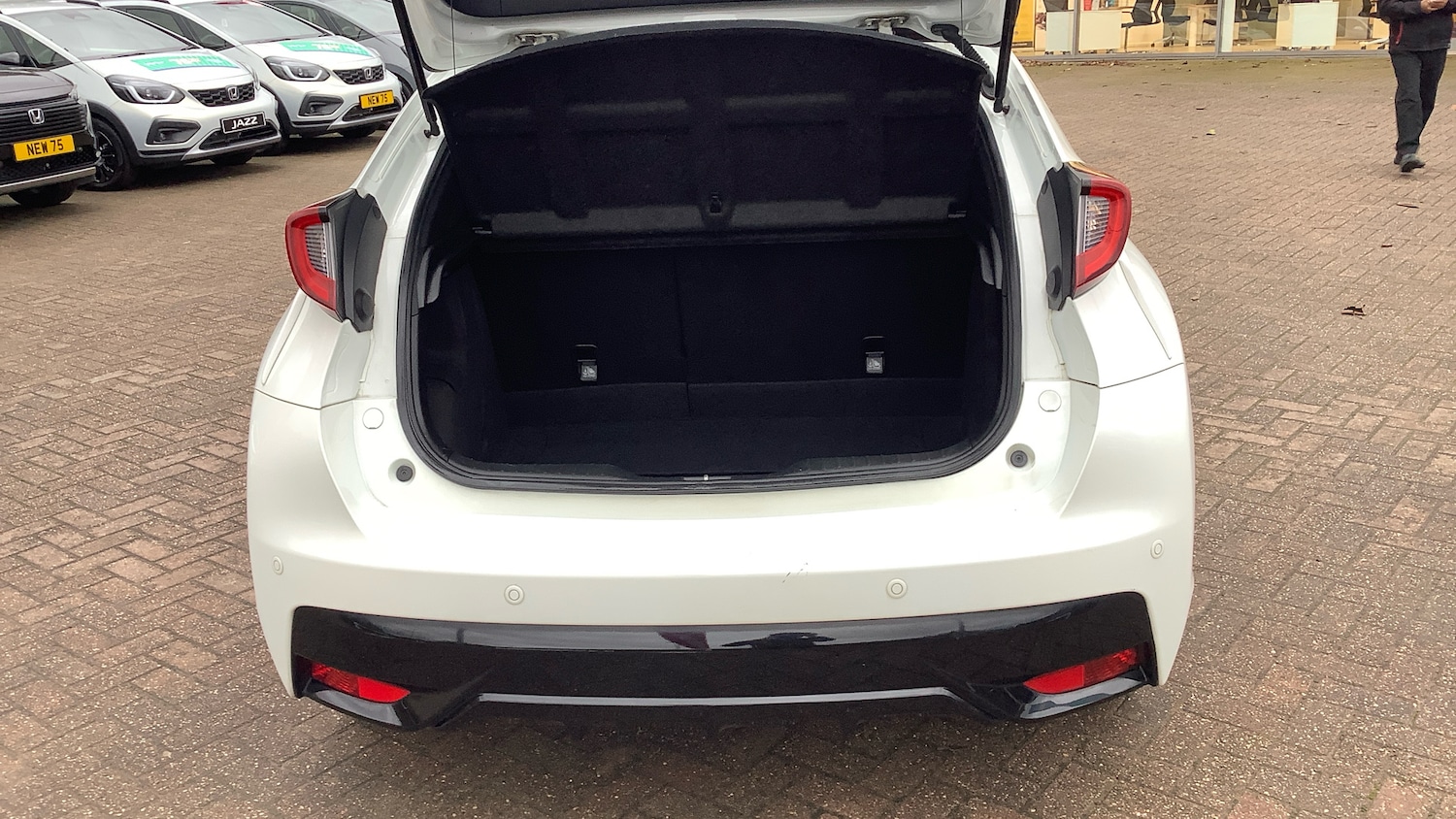 Used Honda Civic 2016 for sale - 76551173: Photo 4