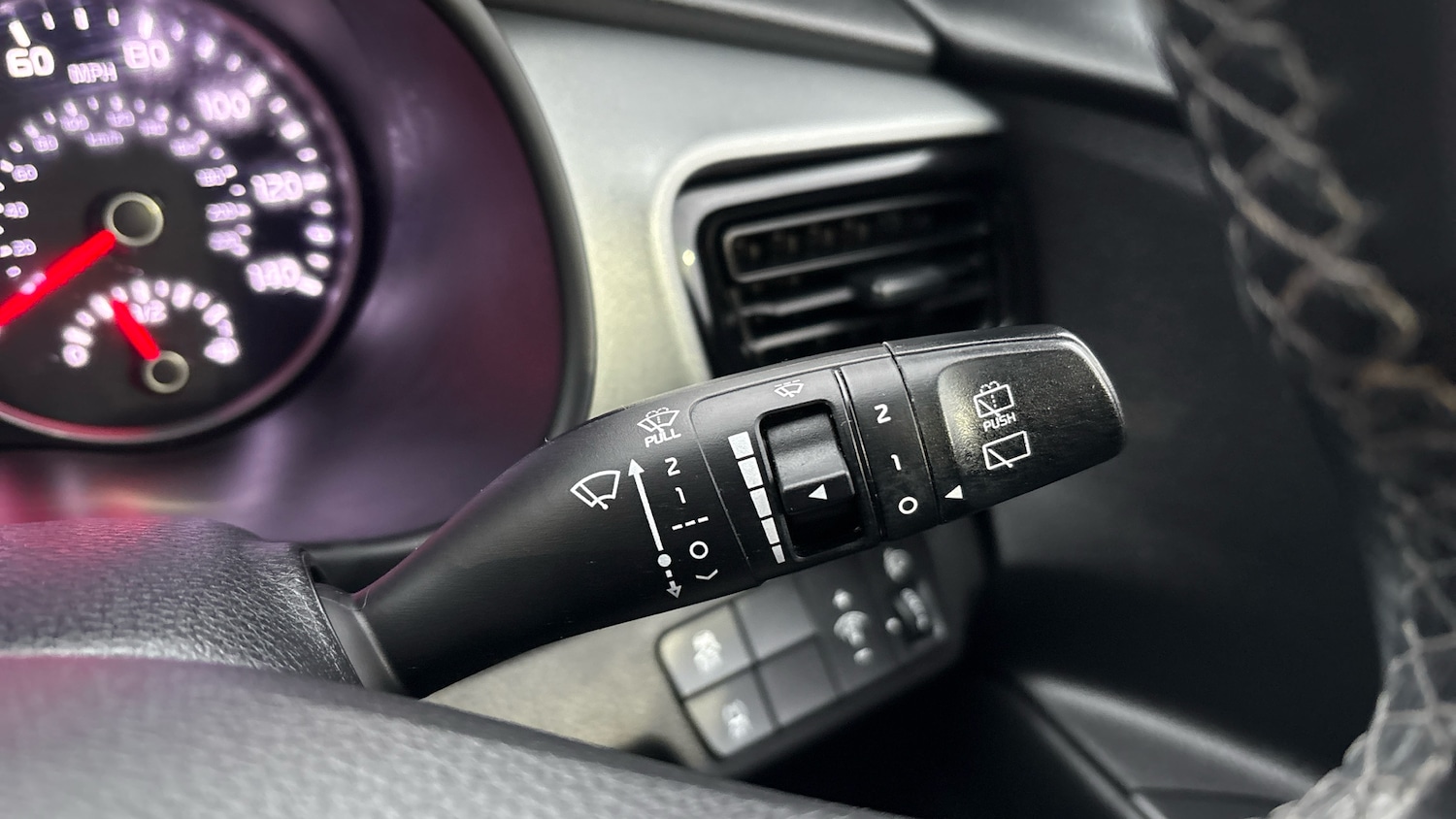 Used Kia Stonic 2020 for sale - 77544549: Photo 22