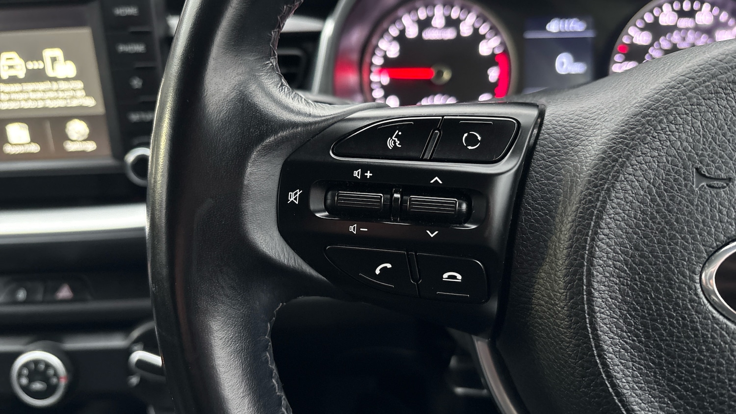 Used Kia Stonic 2020 for sale - 77544549: Photo 25