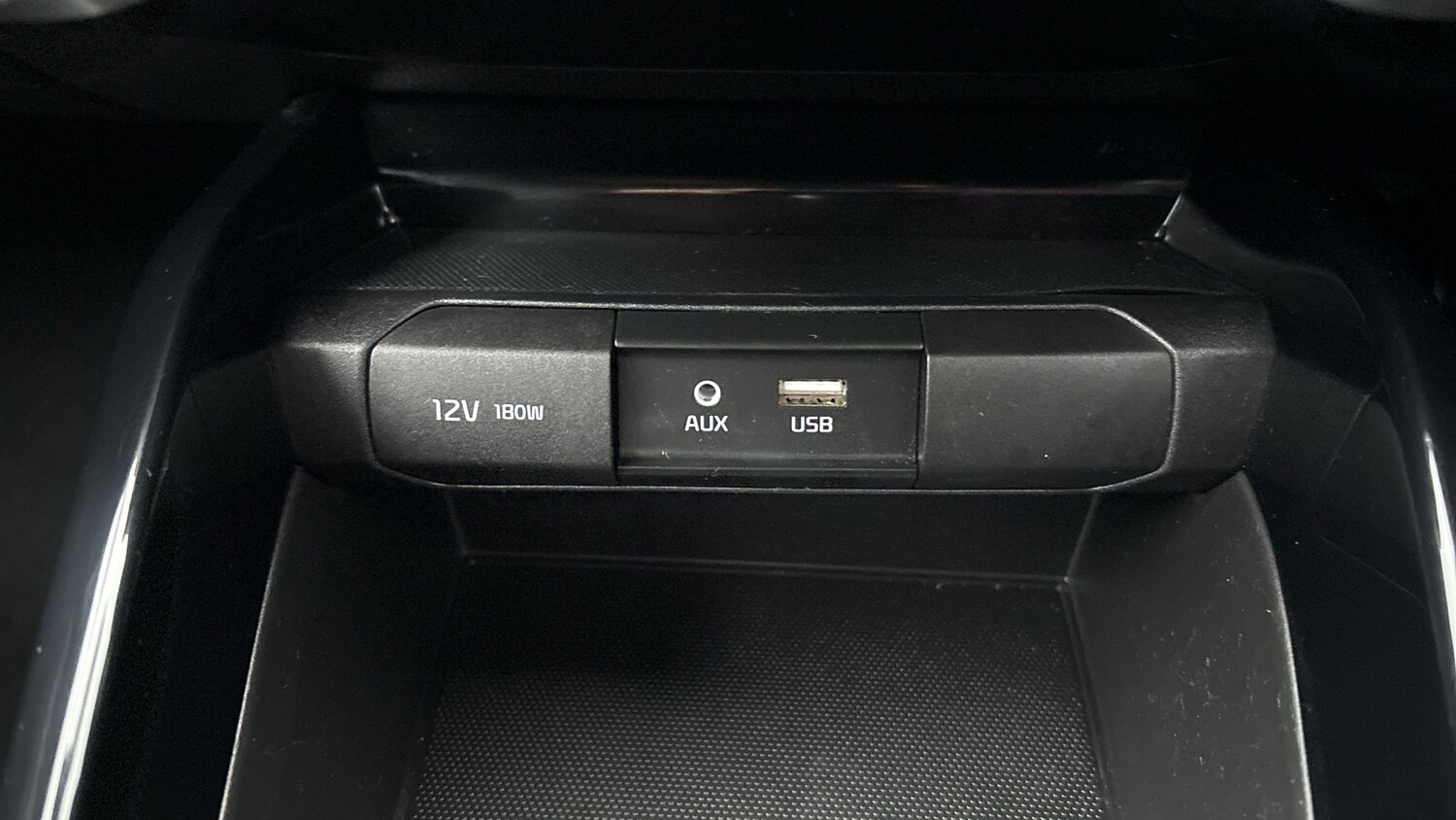 Used Kia Stonic 2020 for sale - 77544549: Photo 30