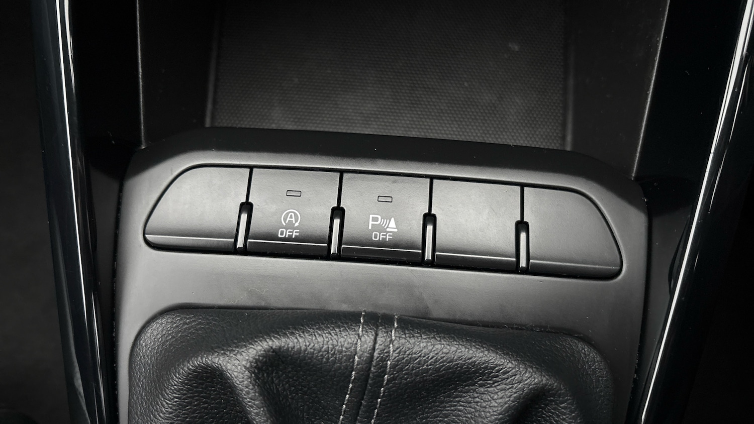 Used Kia Stonic 2020 for sale - 77544549: Photo 31