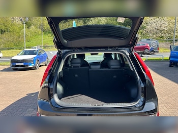 Used Kia Niro 2023 for sale - 78402337: Photo