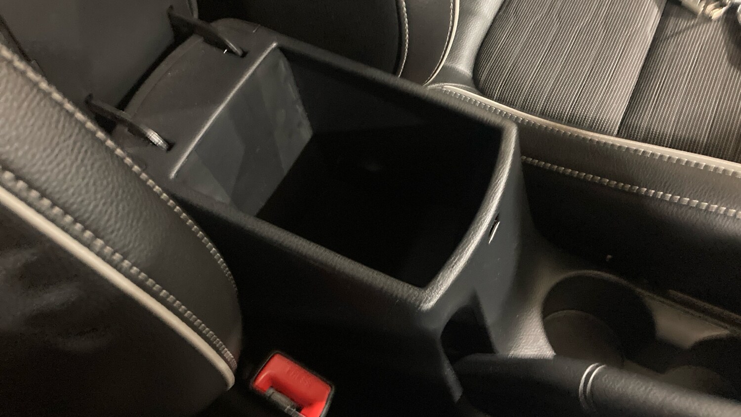 Used Kia Stonic 2023 for sale - 77493150: Photo 37