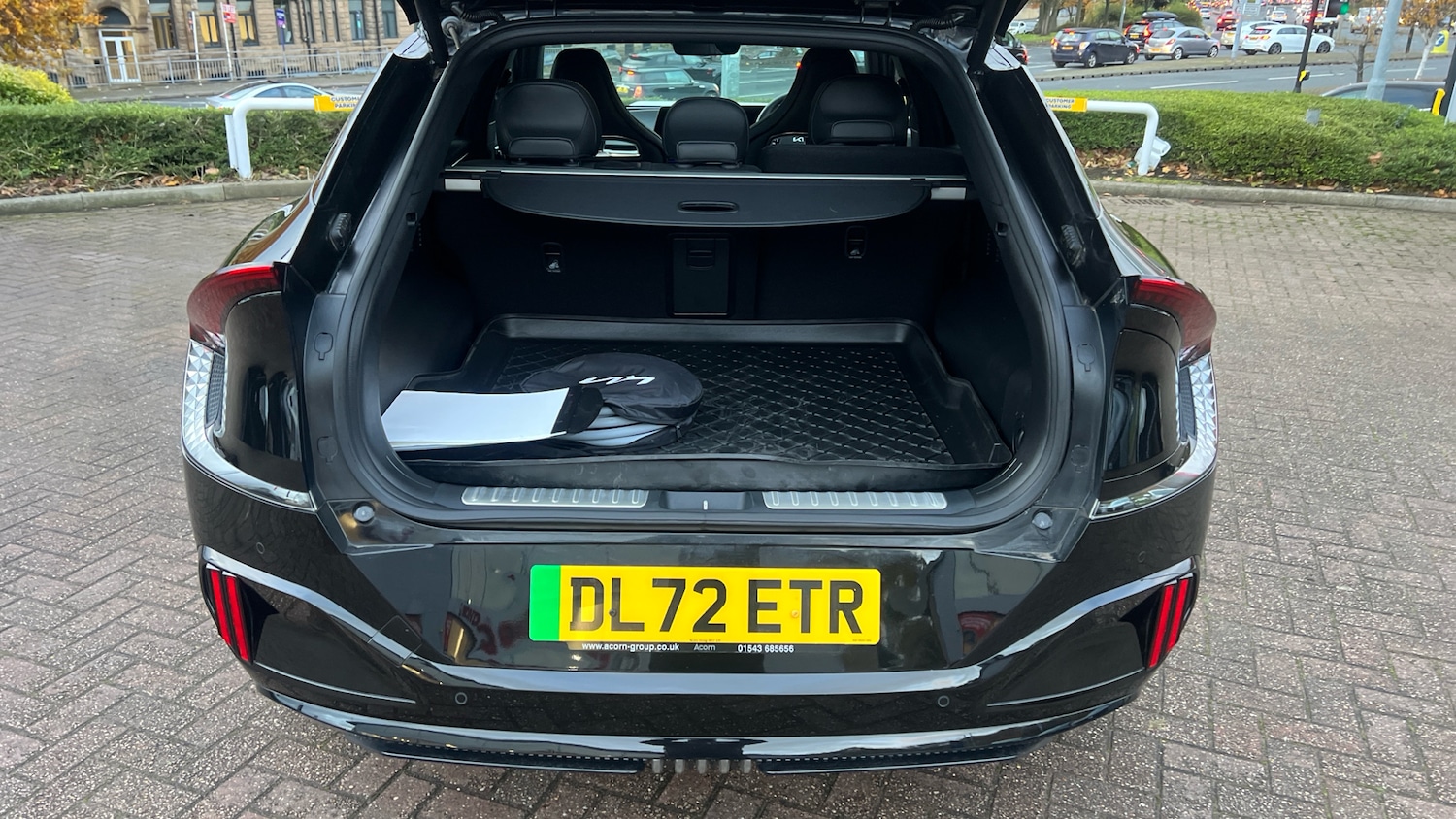 Used Kia EV6 2023 for sale - 76738641: Photo 4