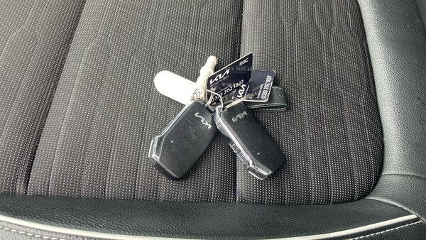 Used Kia Stonic 2023 for sale - 76144532: Photo 20